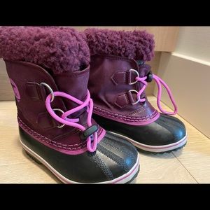 Sorel snow boots size 10